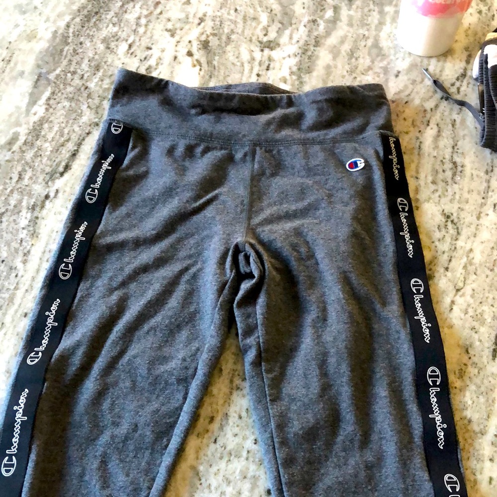Charcoal gray girls Champion leggings. Champion going down leg. Size M